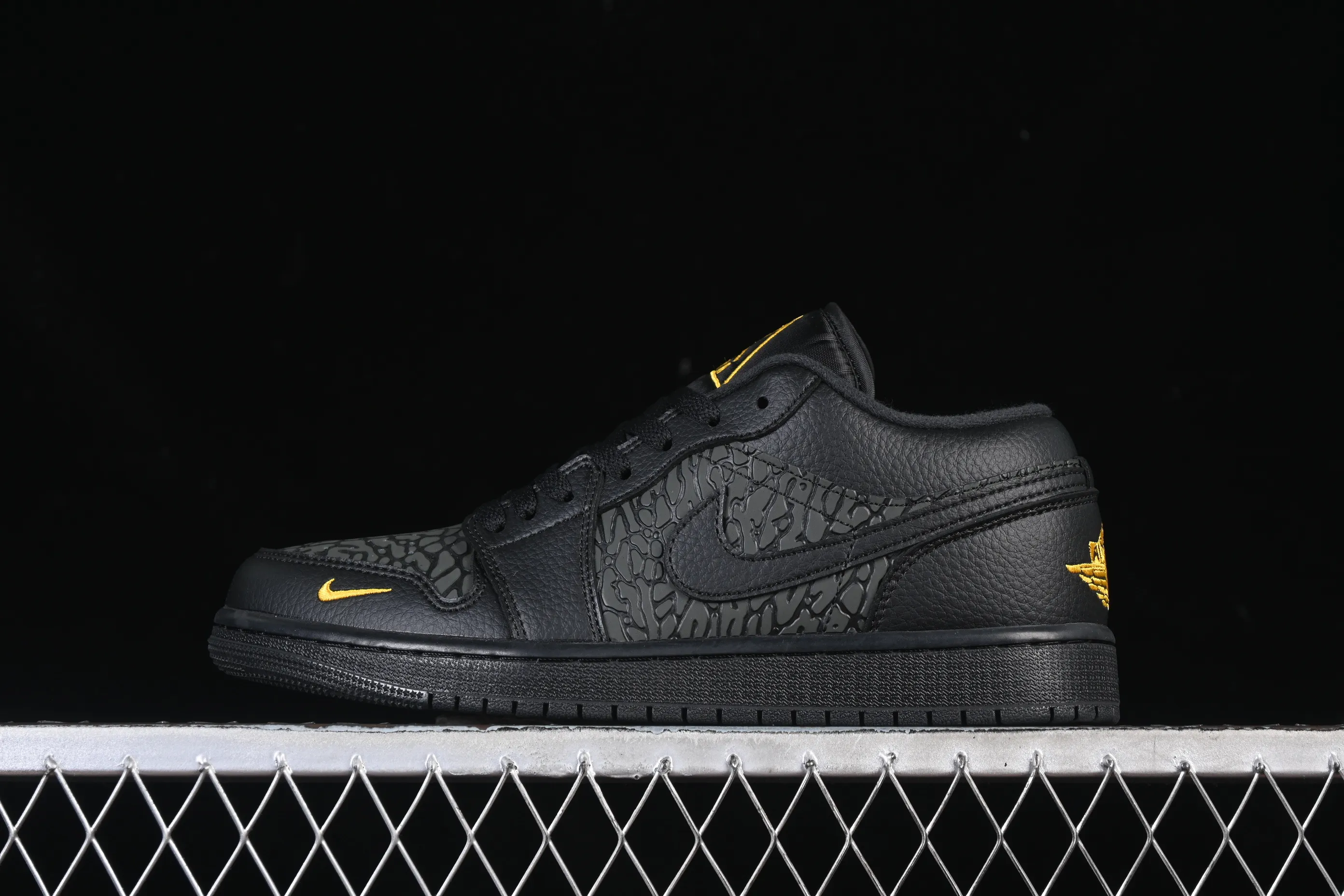 All Categories Air Jordan Jordan Series Basketball Shoes Air Jordan 1 Low Air Jordan 1 Low "Elephant" AJ1 Joe 1 Explosion Danger Warning Low-top Cultural Casual Shoes IM6568-010